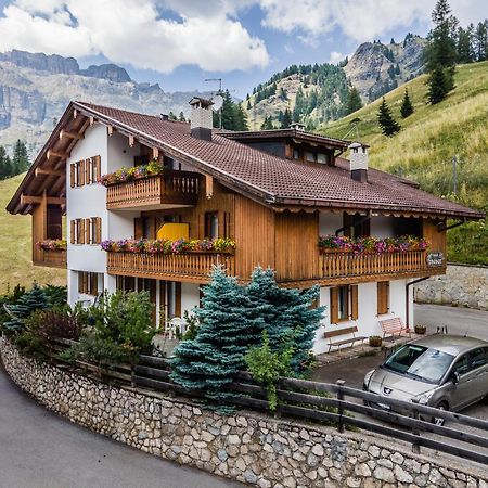 Chalet Pradat Arabba Eksteriør bilde